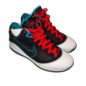 Nike LeBron 7 red carpet men’s shoes size 12